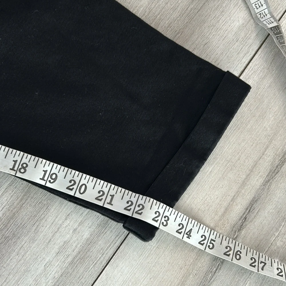 19.W 19 black